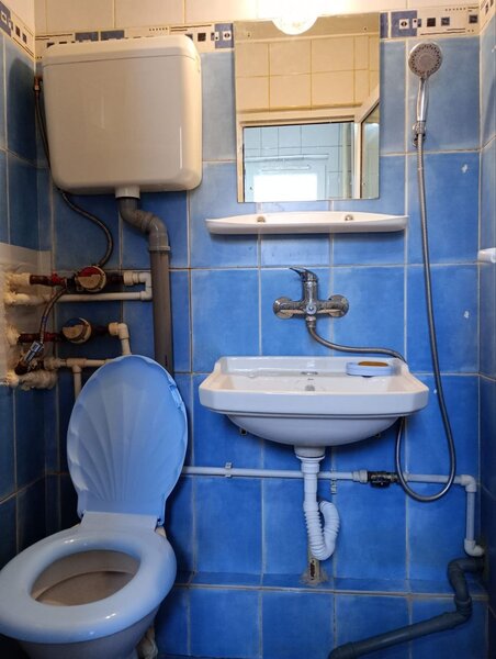 Sector 3, Titan, Postavarul