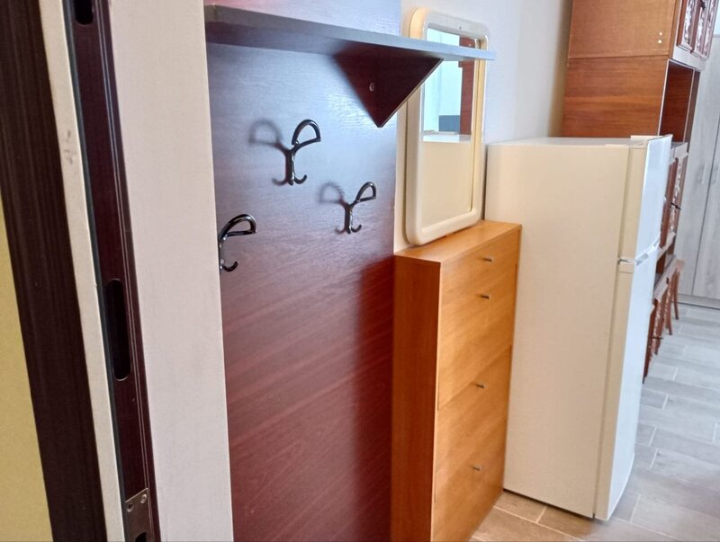 Sector 3, Titan, Postavarul